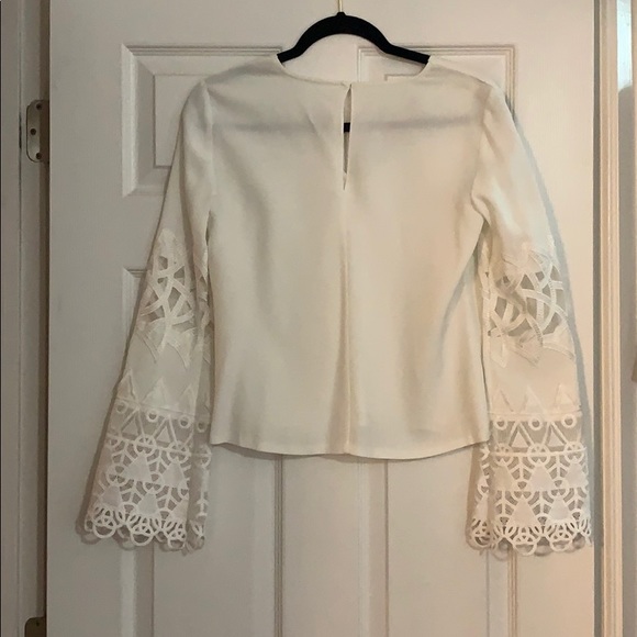 Ramy Brook NY White blouse w/ detailed bell sleeve - Picture 4 of 12